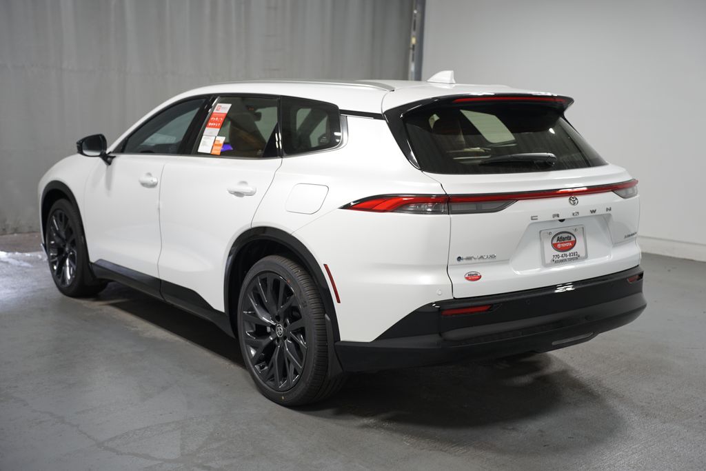 2025 Toyota Crown Signia Limited 6