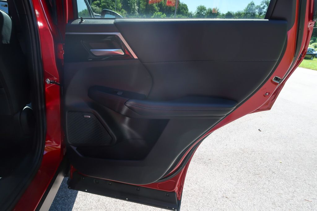 2026 Mitsubishi Outlander LE 2.5 S-AWC