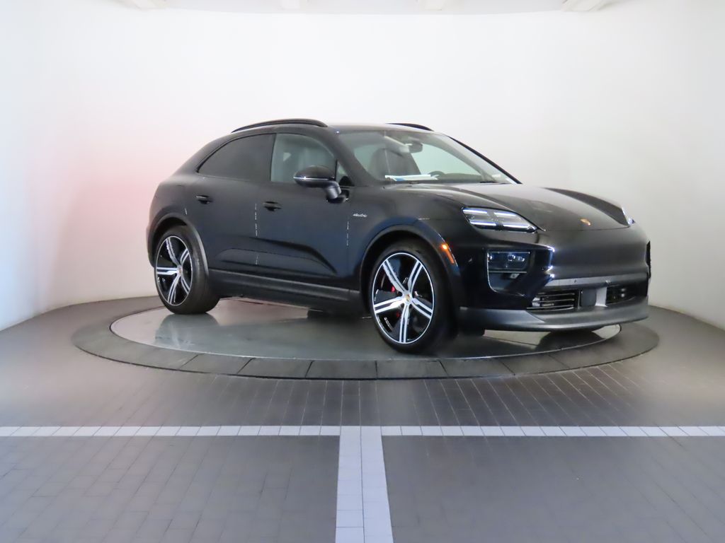 Thumbnail: 2025 Porsche Macan - 9