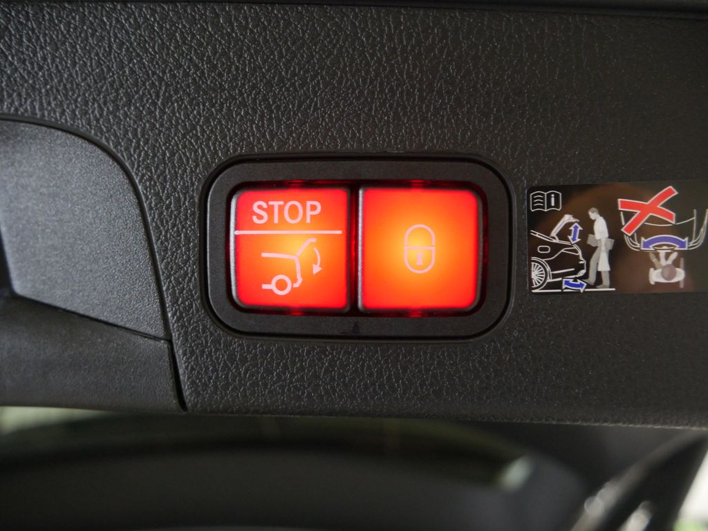 Thumbnail: 2026 Mercedes-Benz GLE - 27