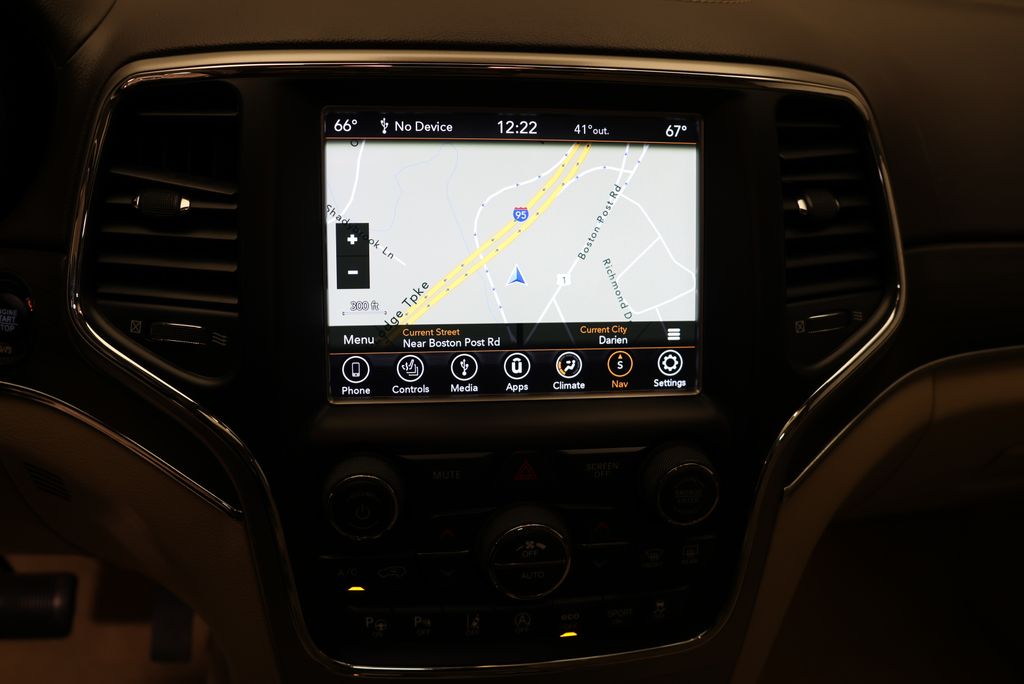Thumbnail: 2018 Jeep Grand Cherokee - 22