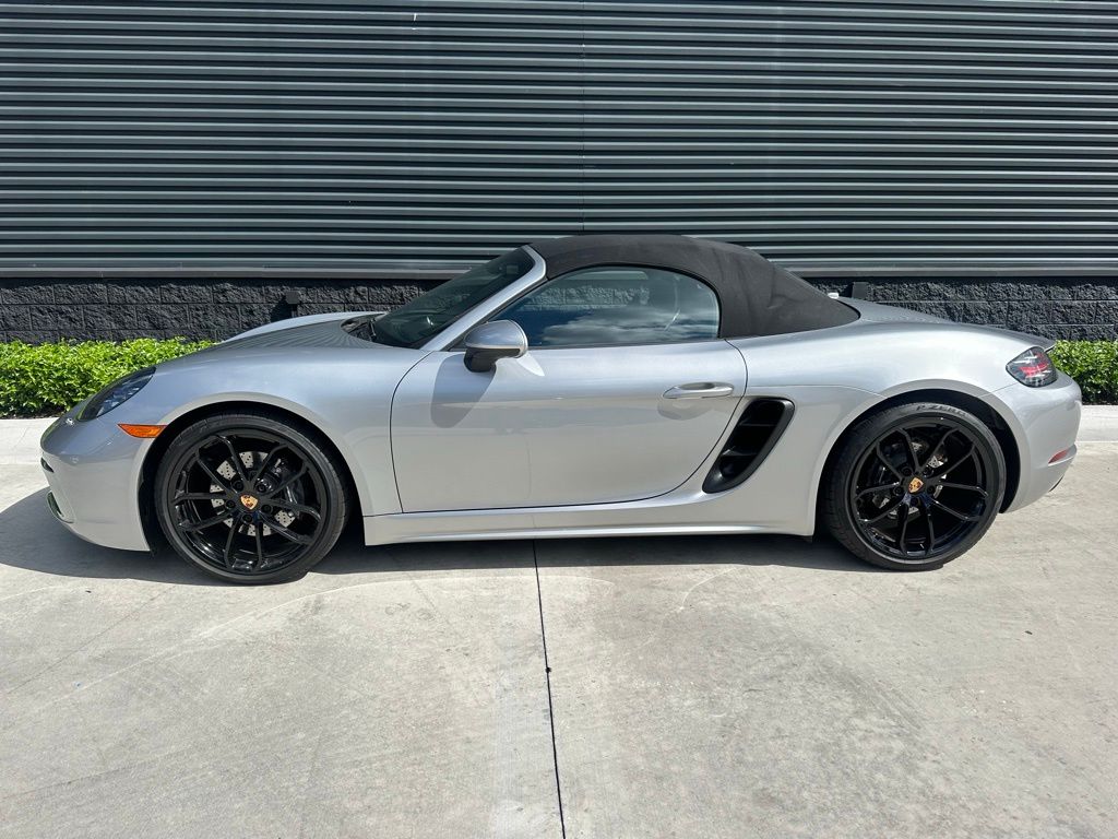 2024 Porsche 718 Boxster  2