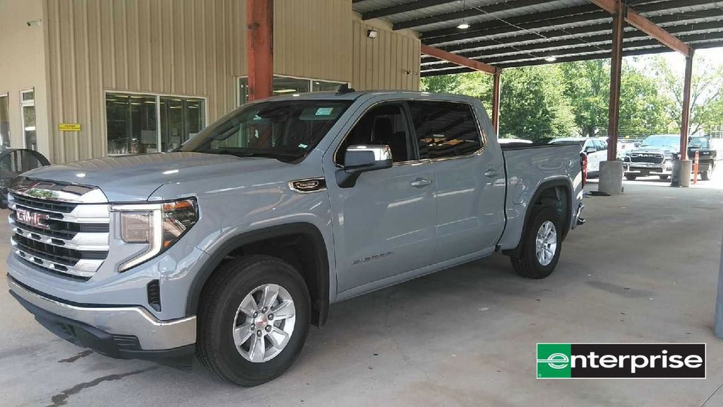 2024 GMC Sierra 1500 Gris Camioneta 4X2 8 velocidades Automática
