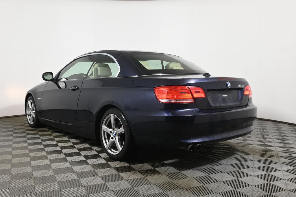 Thumbnail: 2010 BMW 3 Series - 9