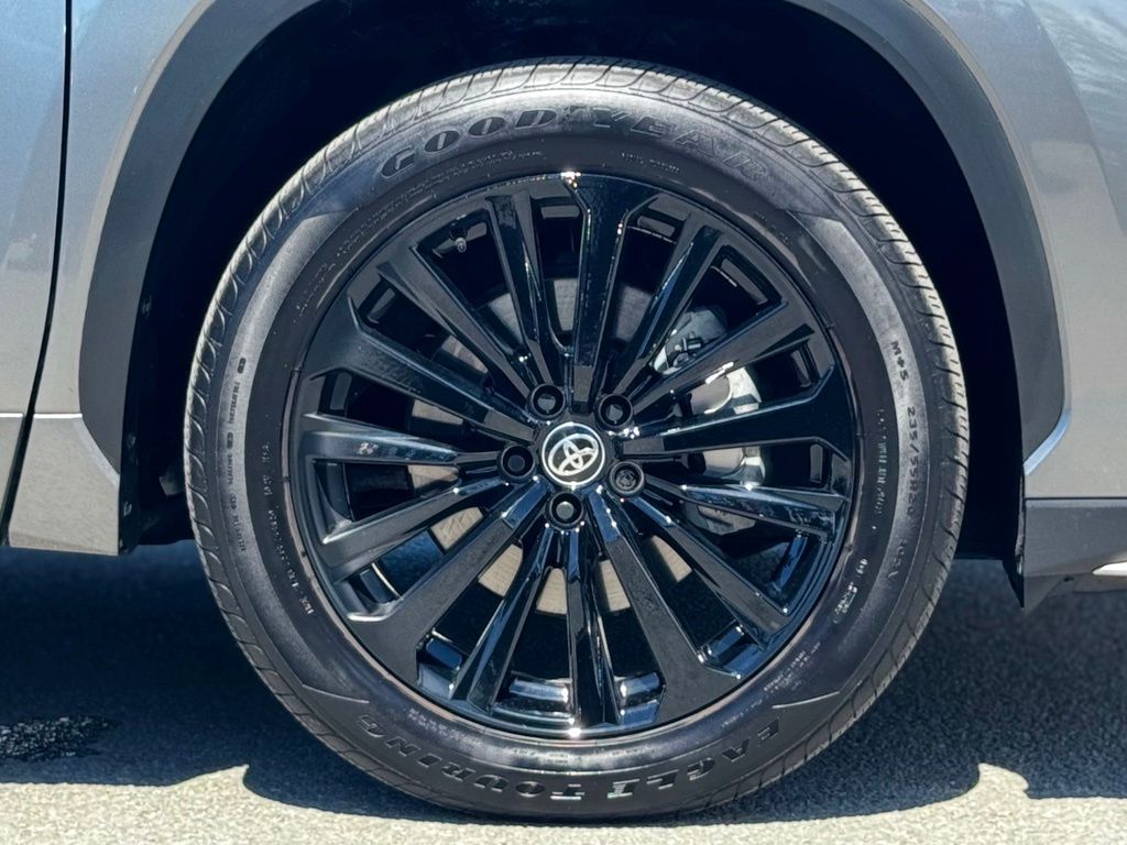 Used 2026 Toyota Highlander SUV