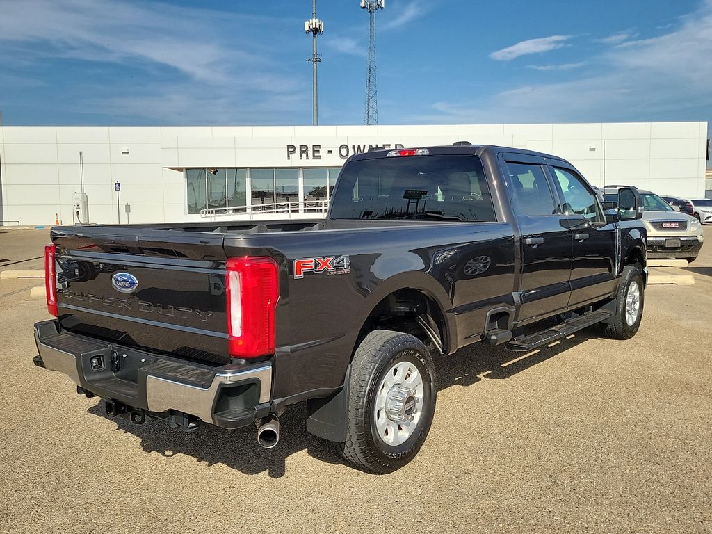 2024 Ford F-250SD XLT - 10