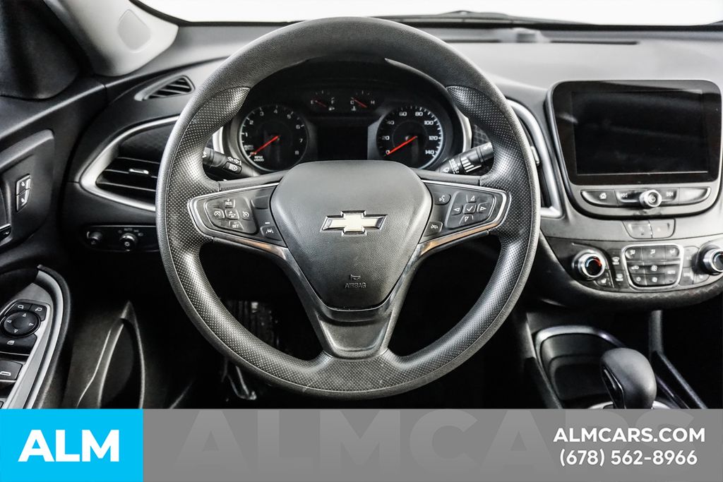 Used 2025 Black Chevrolet LT image 24