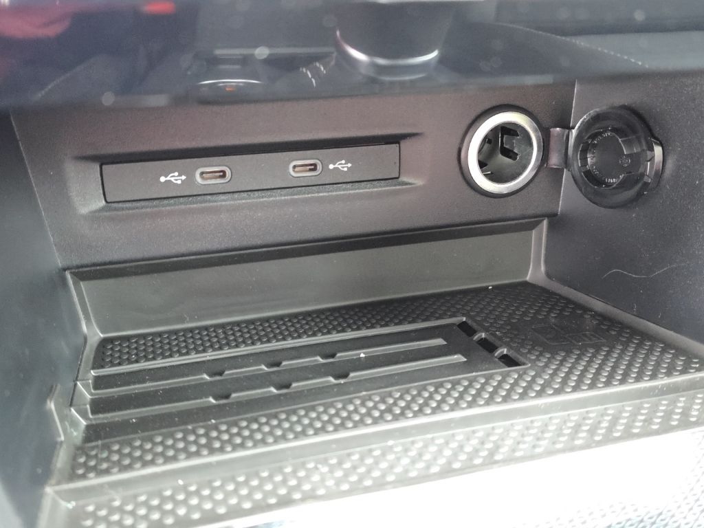 2026 Volkswagen Taos 1.5T SE Black Gray at Sutliff Volkswagen