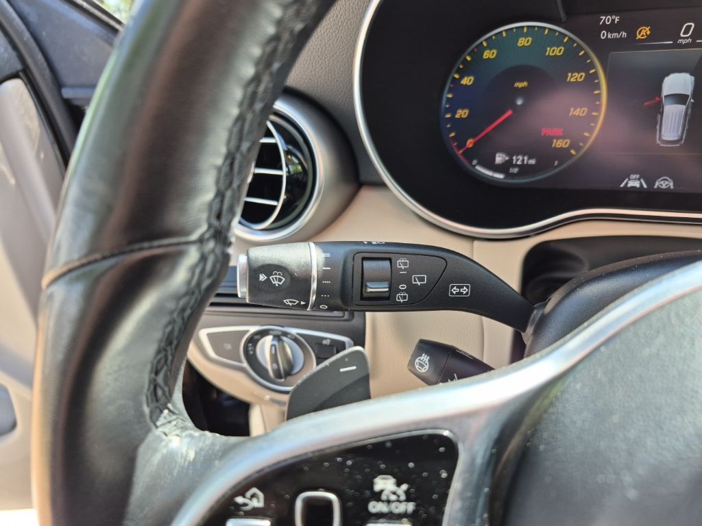 Used Car 2022 Mercedes-benz Glc  Glc 300 For Sale Under $35,000 In Austin, Texas