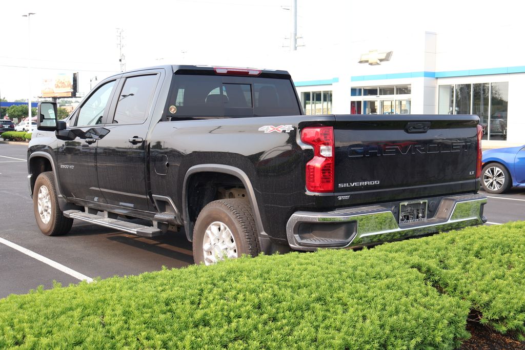 2024 Chevrolet Silverado 2500 LT 8