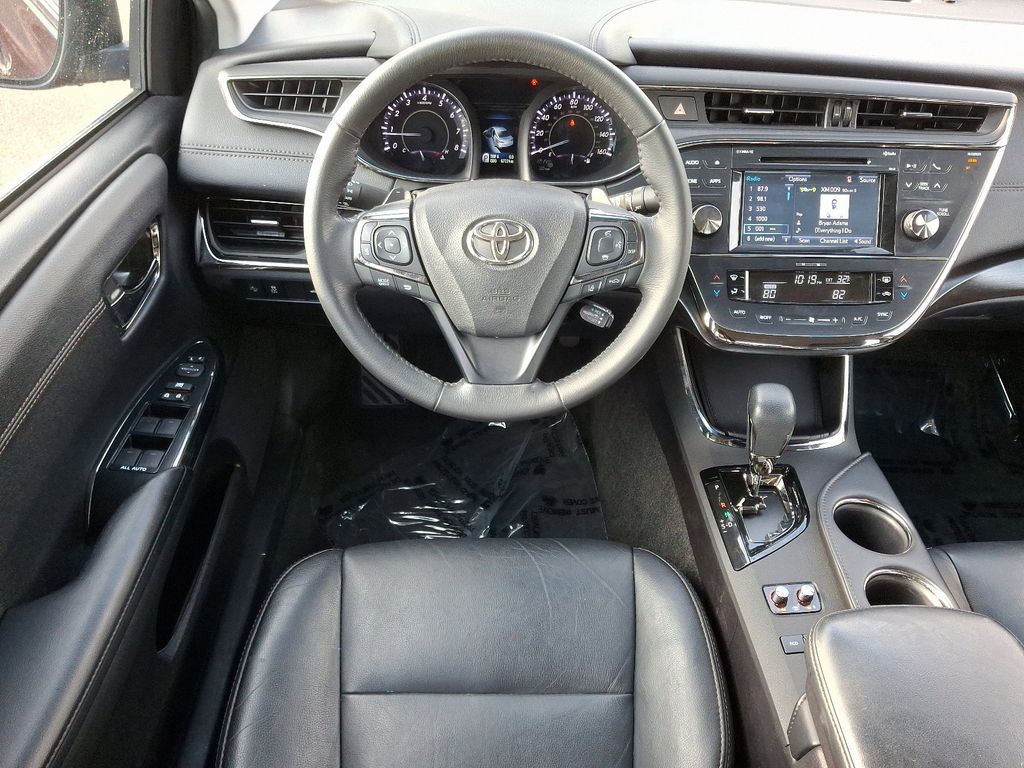 2018 Toyota Avalon XLE 11