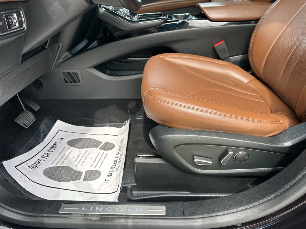2022 Infinite Black Metallic Clearcoat Lincoln Nautilus Reserve AWD SUV