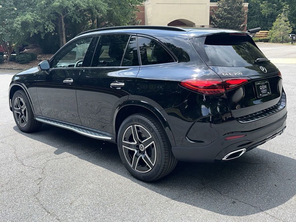 2024 Mercedes-Benz GLC GLC 300 6