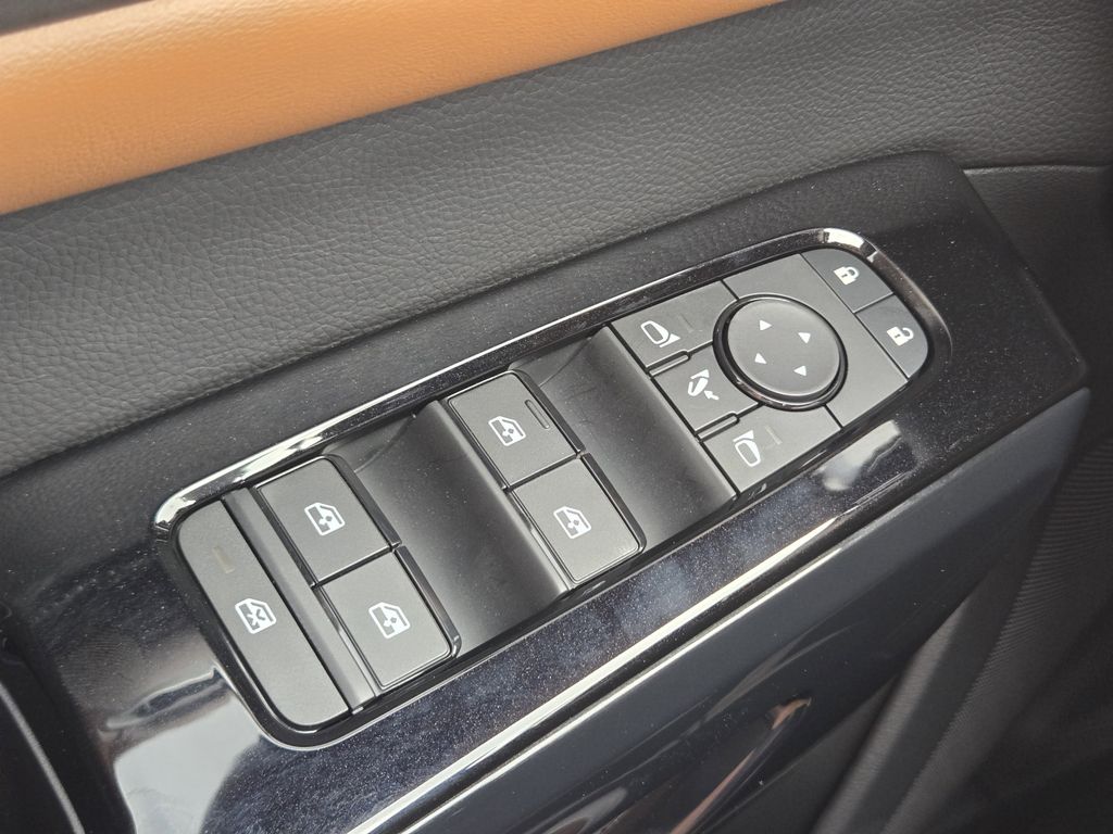 2026 Nissan Pathfinder Platinum Black at Bravo Nissan