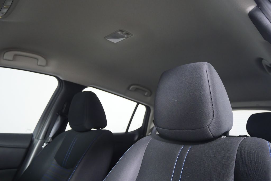 Thumbnail: 2022 Nissan Leaf - 11