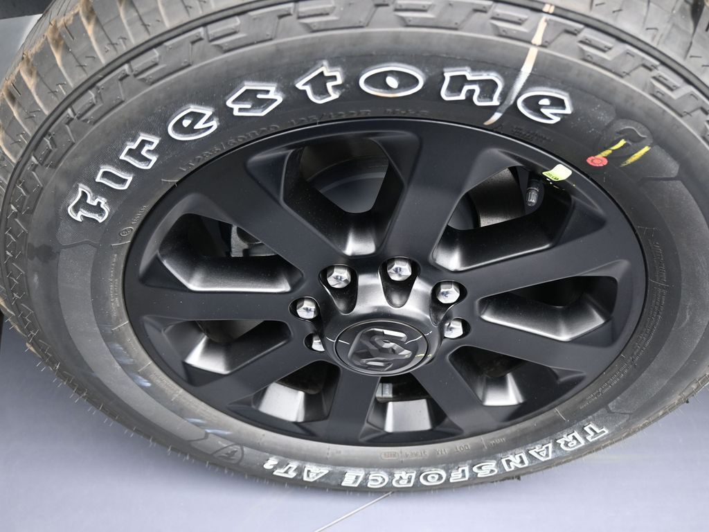 New 2026 Diamond Black Crystal Pearlcoat Ram Laramie image 38