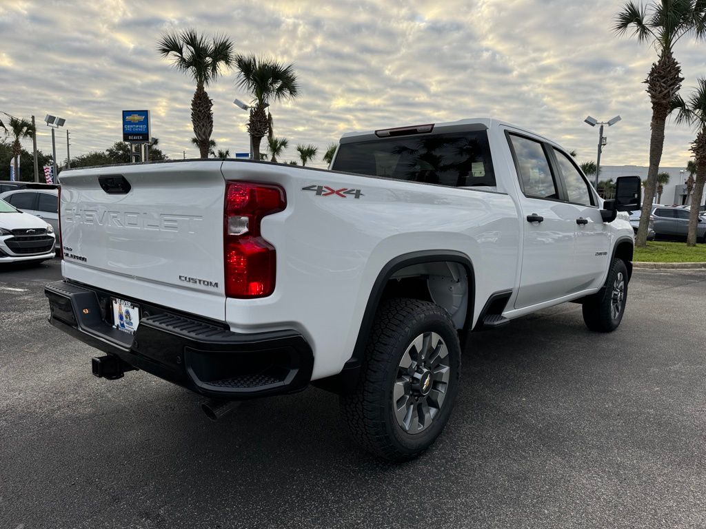 2025 Chevrolet Silverado 2500HD Custom 8