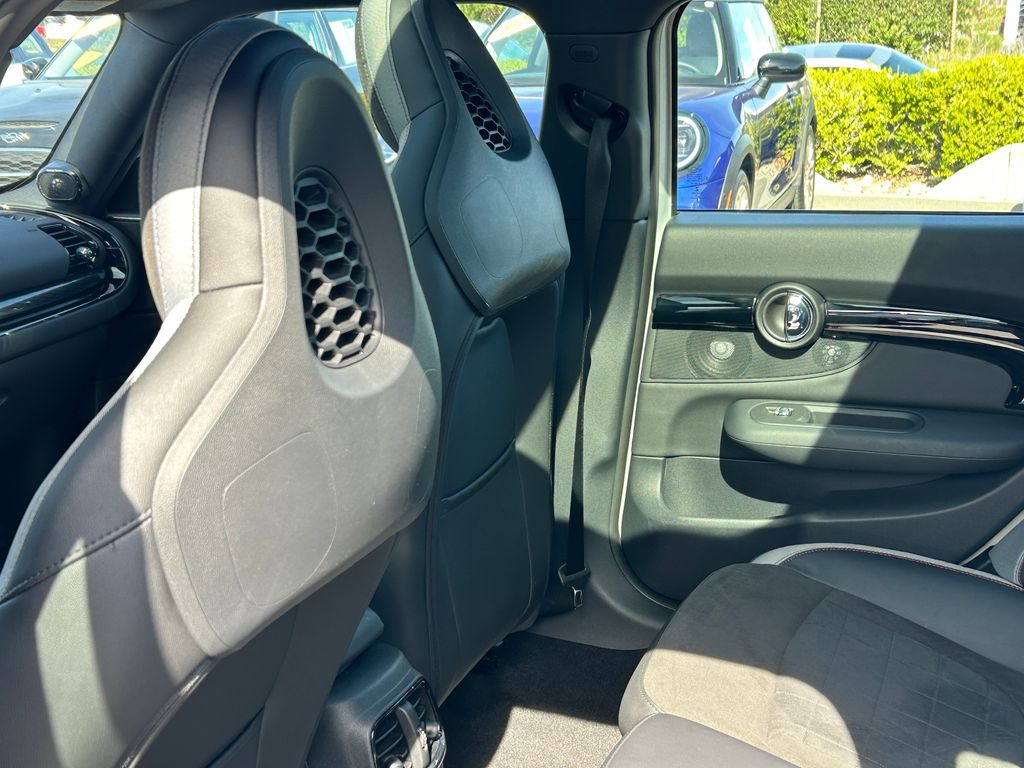 Thumbnail: 2023 MINI Cooper Clubman - 32