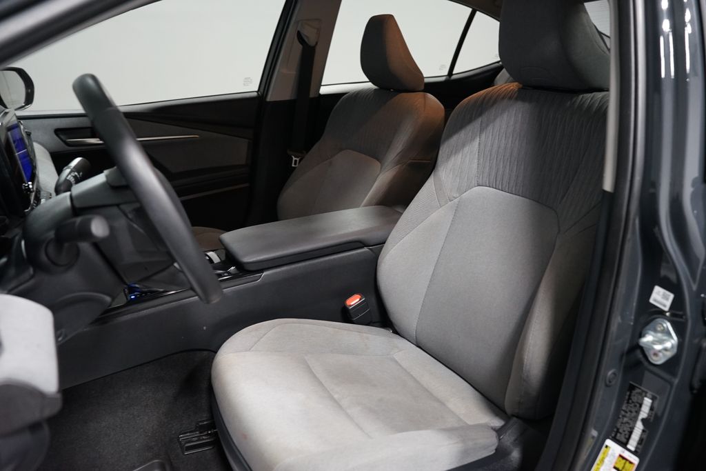 Thumbnail: 2025 Toyota Camry - 27