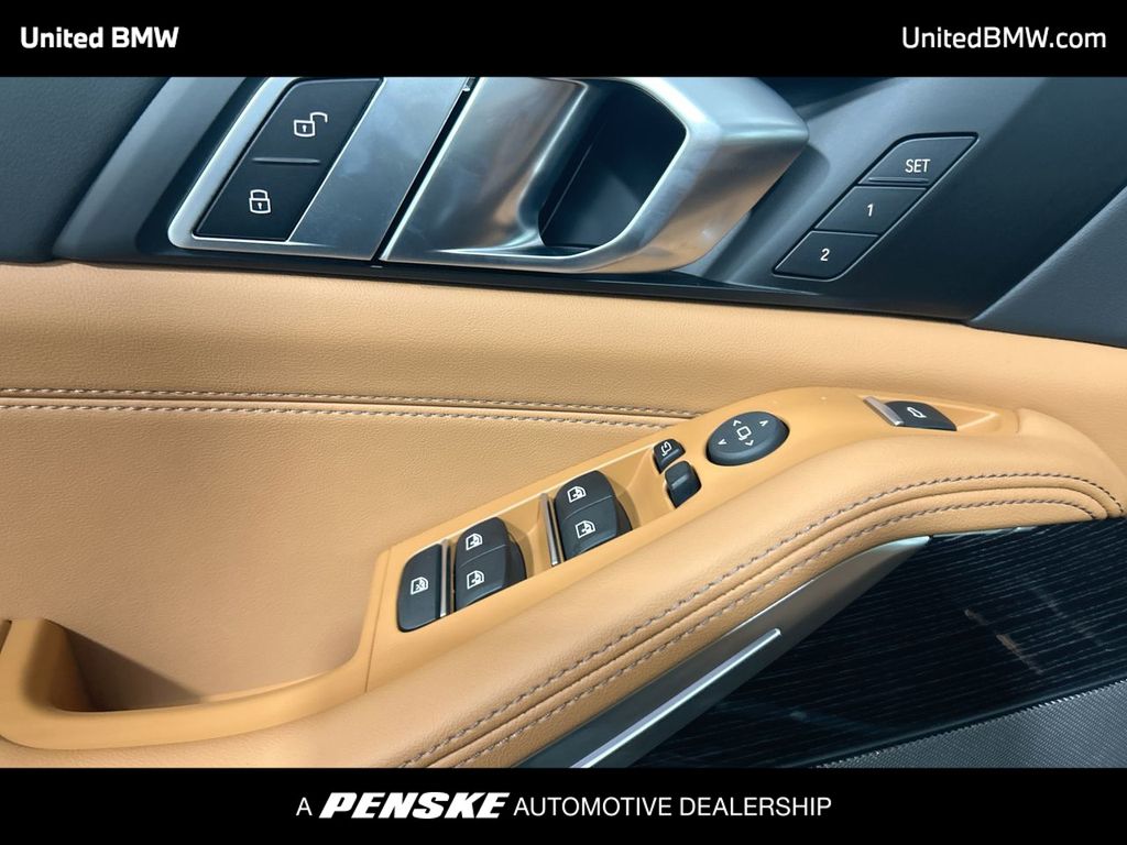 Thumbnail: 2026 BMW X5 - 11