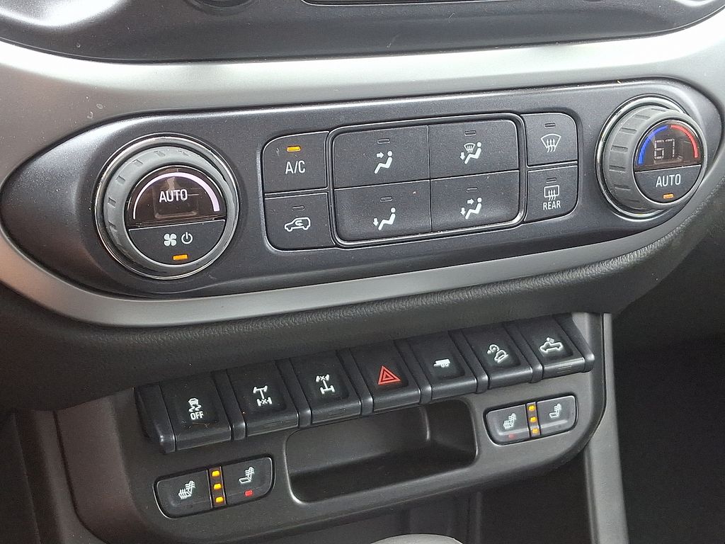 2022 Chevrolet Colorado ZR2 16