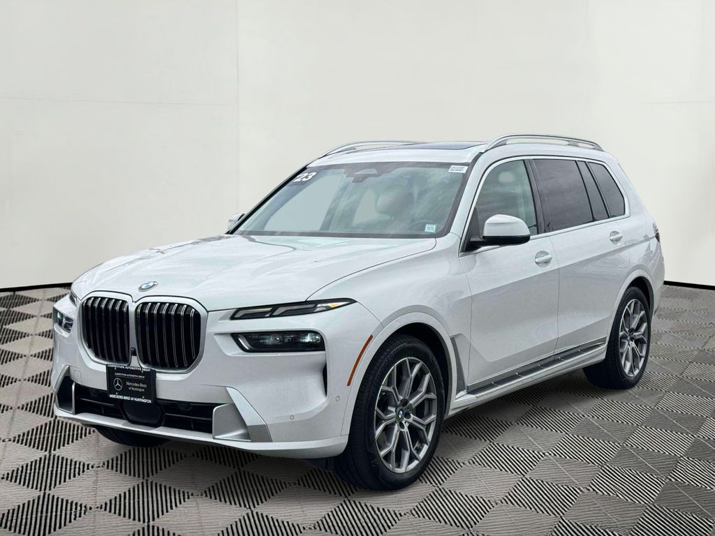 View vehicle photo 7