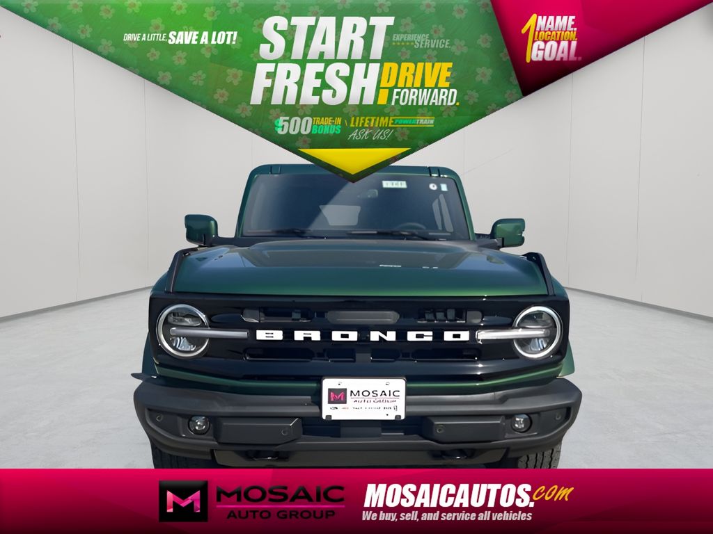 Eruption Green Metallic 2025 Ford Bronco Outer Banks 4-Door 4WD SUV / Crossover Four-Wheel Drive Automatic