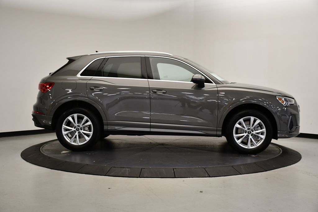 Thumbnail: 2025 Audi Q3 - 6