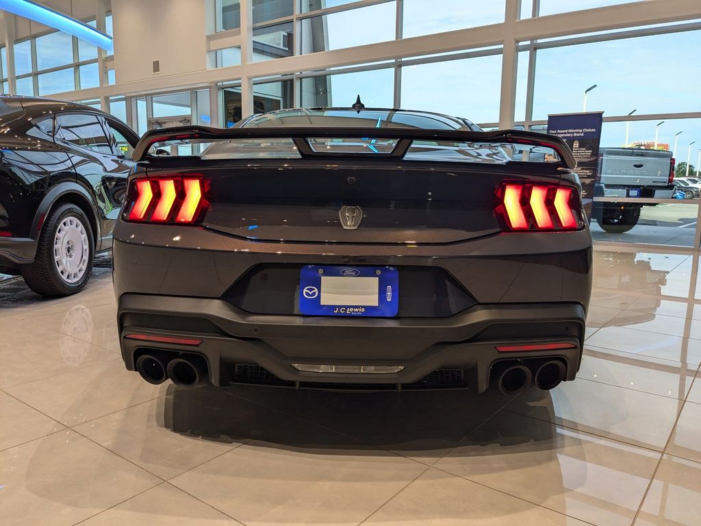 2025 Ford Mustang Dark Horse