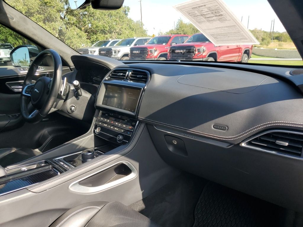 Used Car 2020 Jaguar F-pace  25t Checkered Flag For Sale Under $30,000 In Austin, Texas