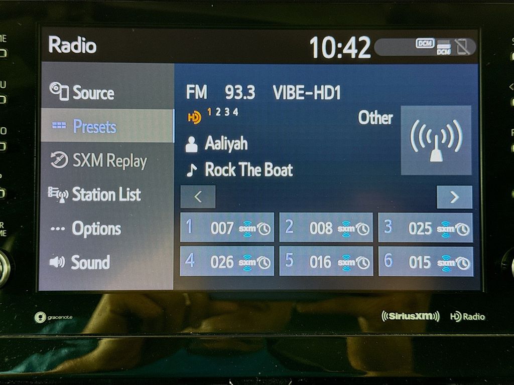 Thumbnail: 2021 Toyota Camry - 15