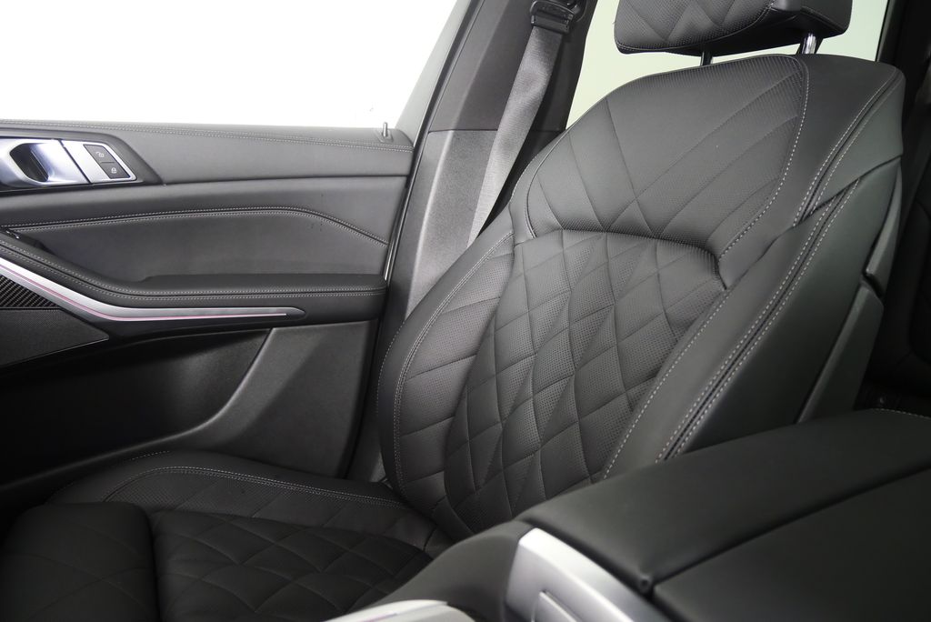 Thumbnail: 2025 BMW X5 - 29