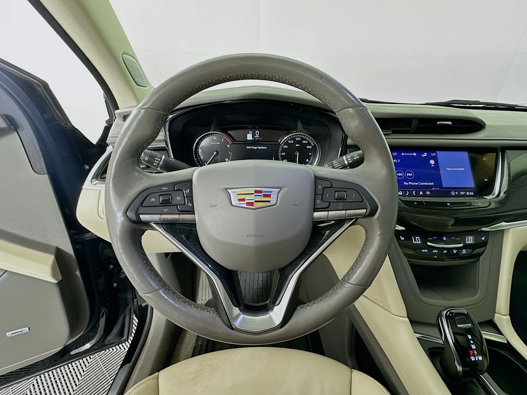 Thumbnail: 2021 Cadillac XT6 - 11