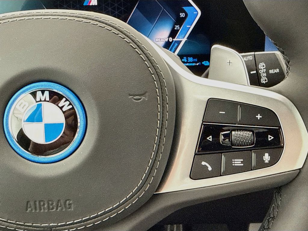 Thumbnail: 2026 BMW X5 - 12