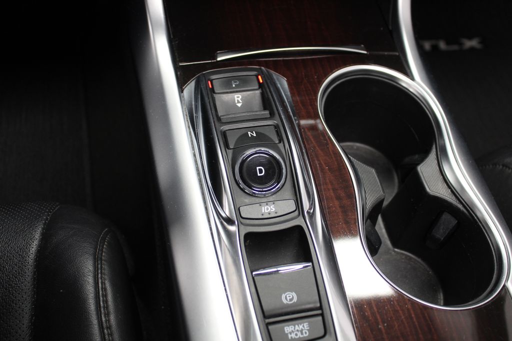 Thumbnail: 2015 Acura TLX - 14