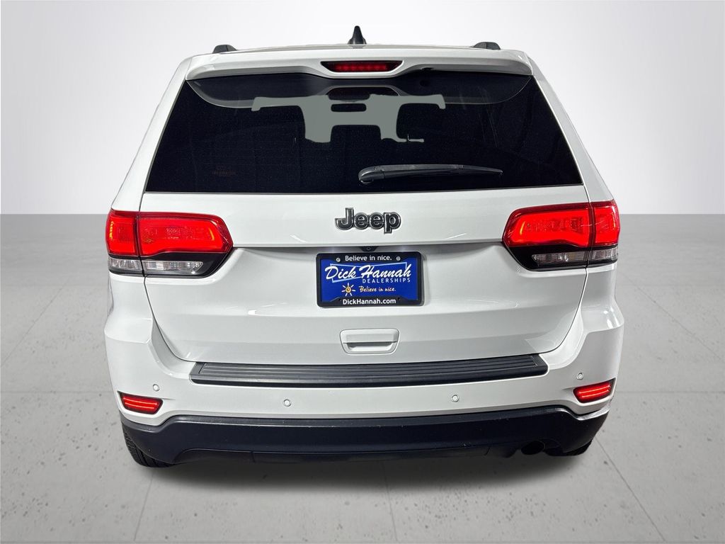 2018 Jeep Grand Cherokee Laredo E