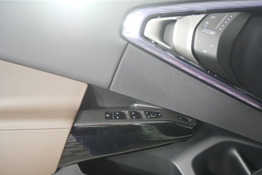 Thumbnail: 2026 BMW X3 - 8