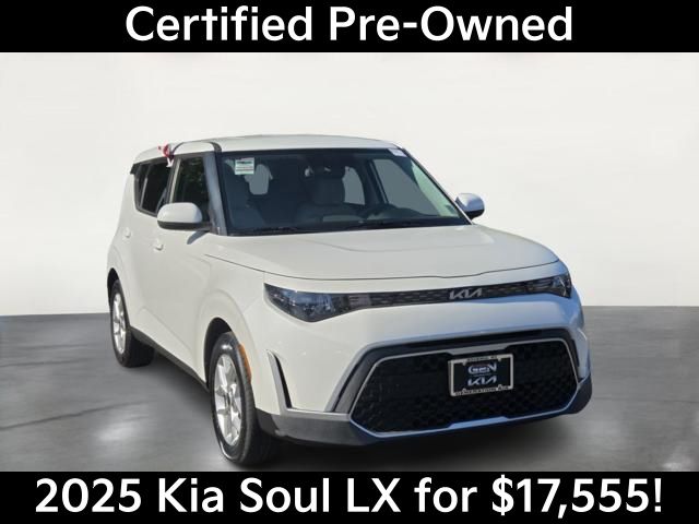 Snow White Pearl 2025 Kia Soul LX FWD SUV / Crossover Front-Wheel Drive Continuously Variable Transmission