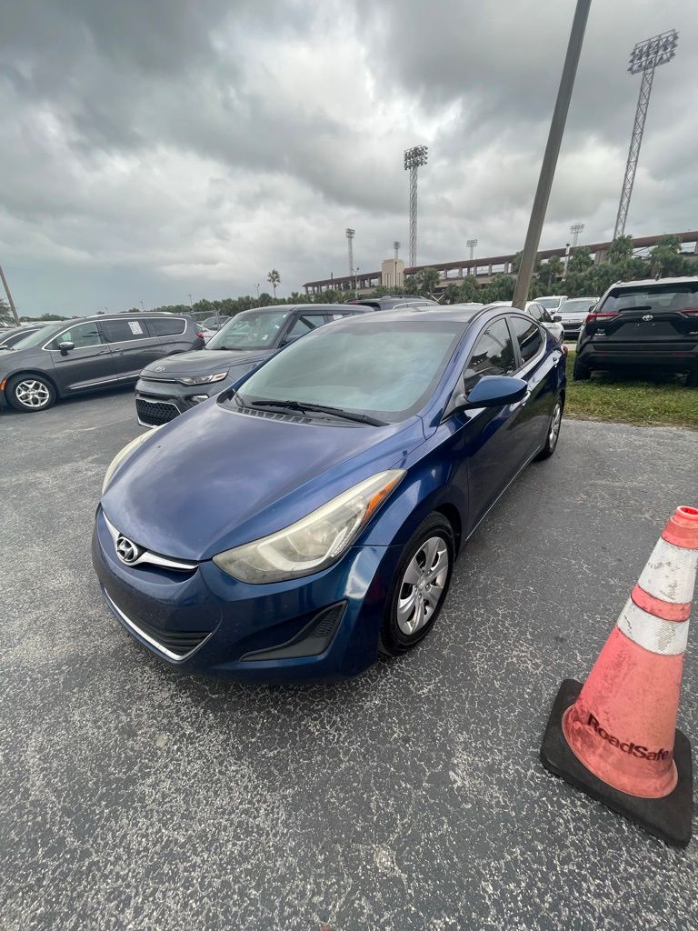 2016 Hyundai Elantra SE 2