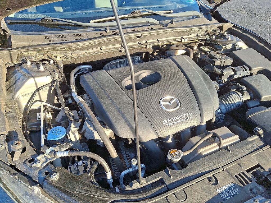 Thumbnail: 2018 Mazda Mazda3 - 29