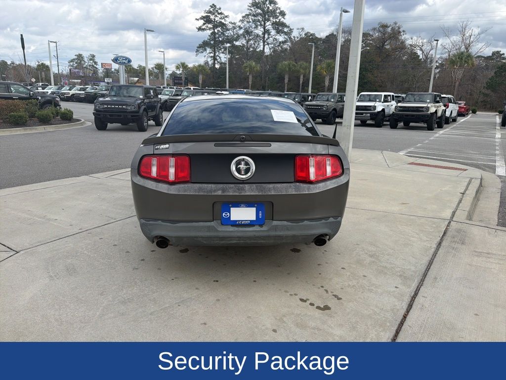 2011 Ford Mustang V6 Premium