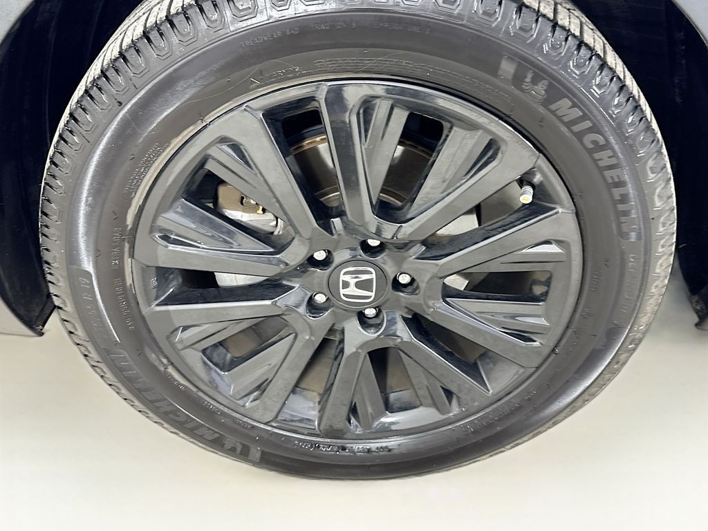 Used Car 2020 Honda Cr-v  Touring For Sale Under $25,000 In Austin, Texas