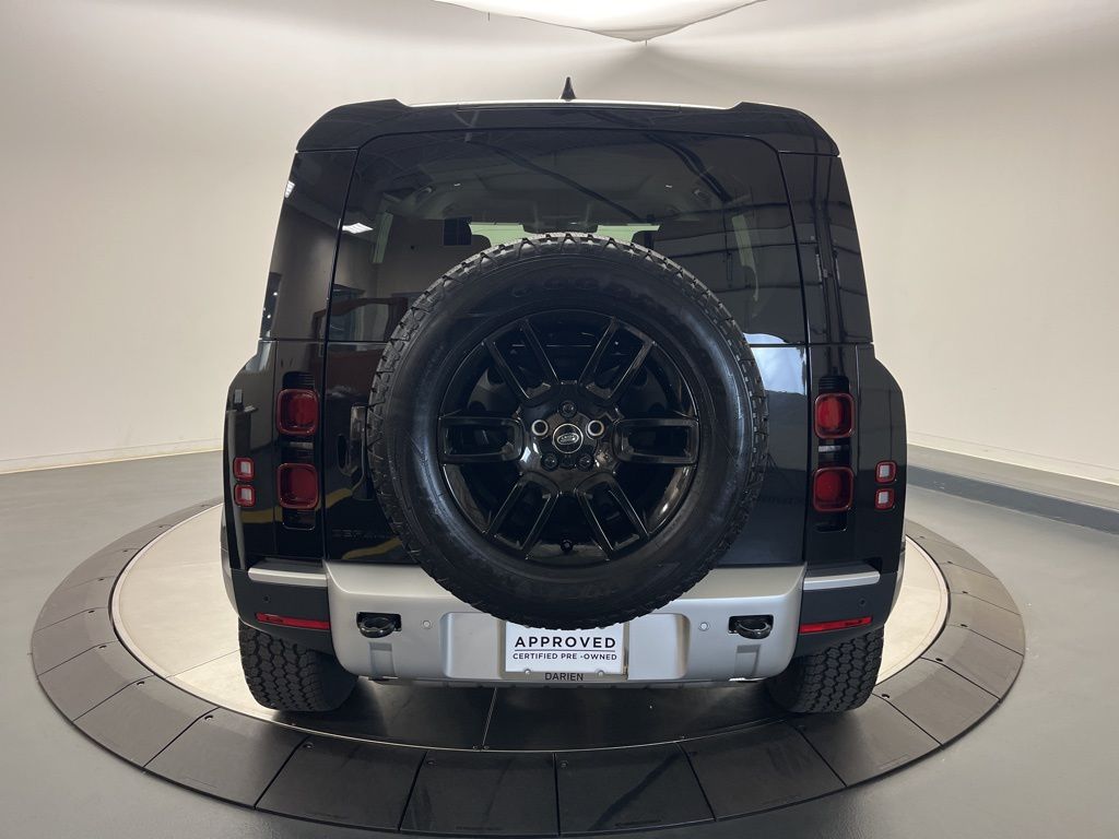 Thumbnail: 2025 Land Rover Defender - 4