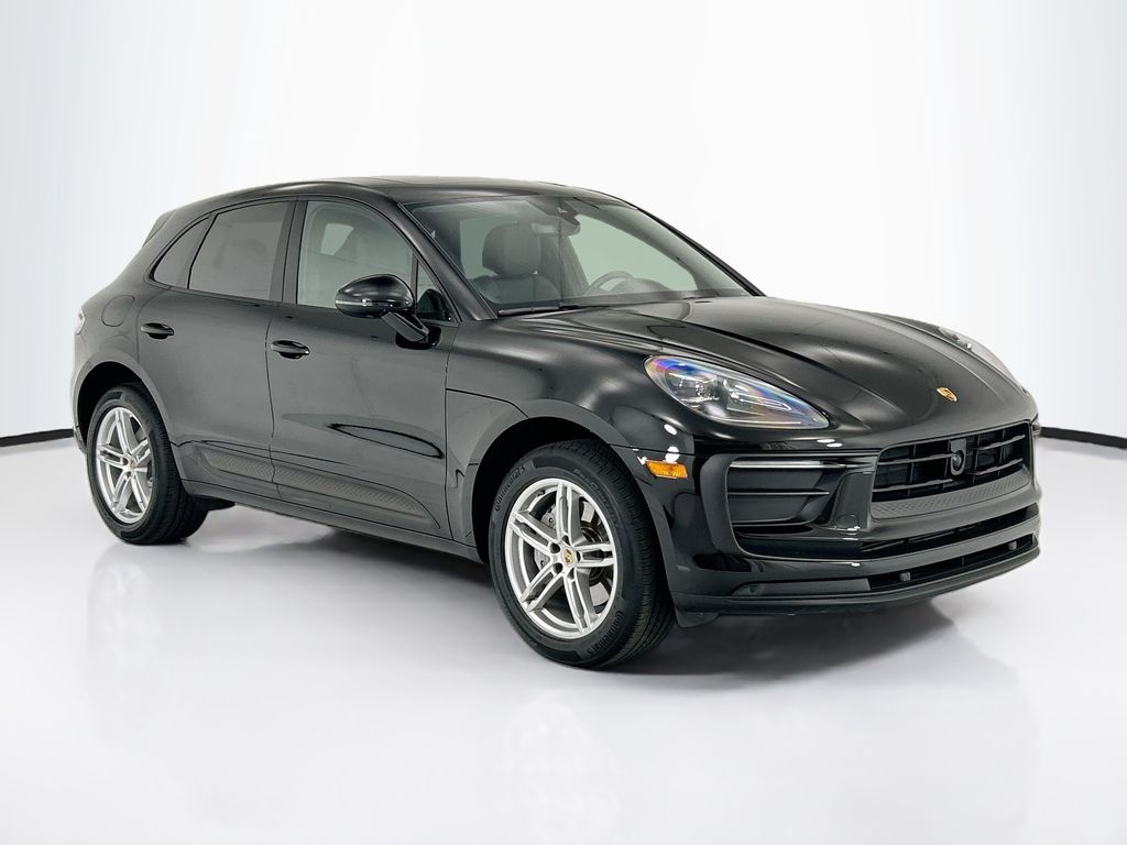 Thumbnail: 2024 Porsche Macan - 9
