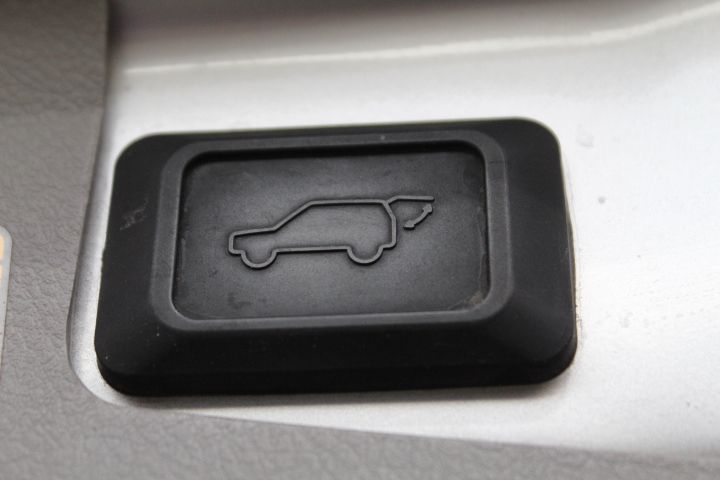 Used Car 2011 Toyota Highlander  Limited For Sale Under $10,000 In Georgetown, Texas