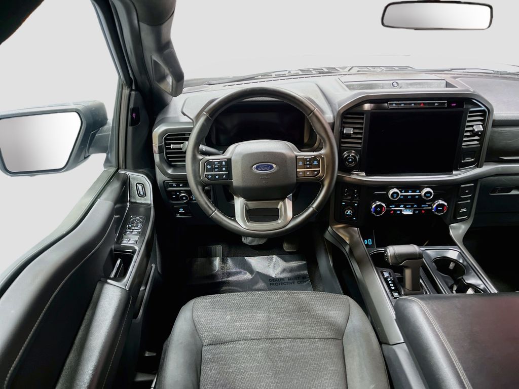 Used 2024 Oxford White Ford XLT image 23