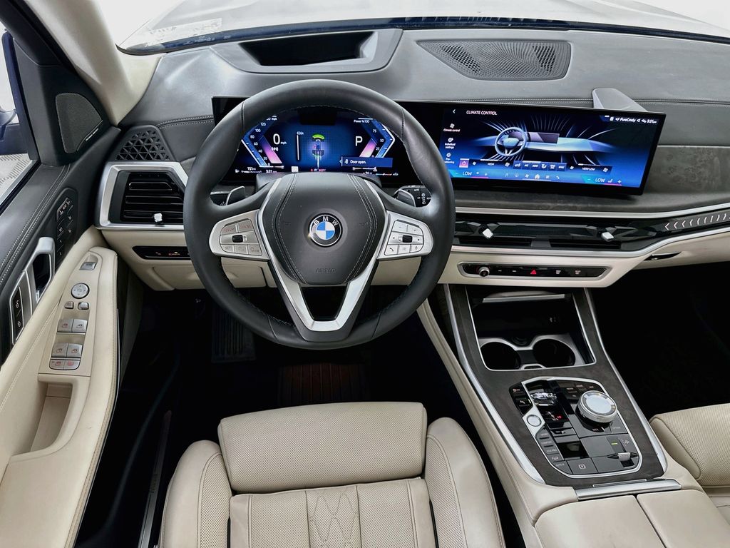Thumbnail: 2024 BMW X7 - 23