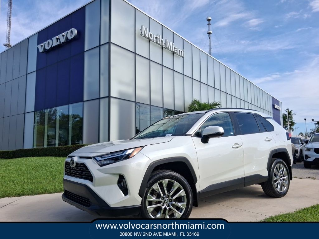 2024 Toyota RAV4 XLE Premium