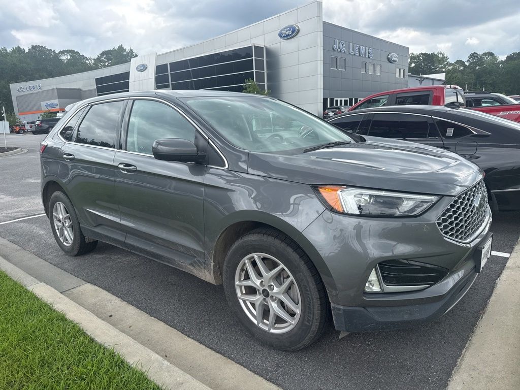 2024 Ford Edge SEL AWD's photo