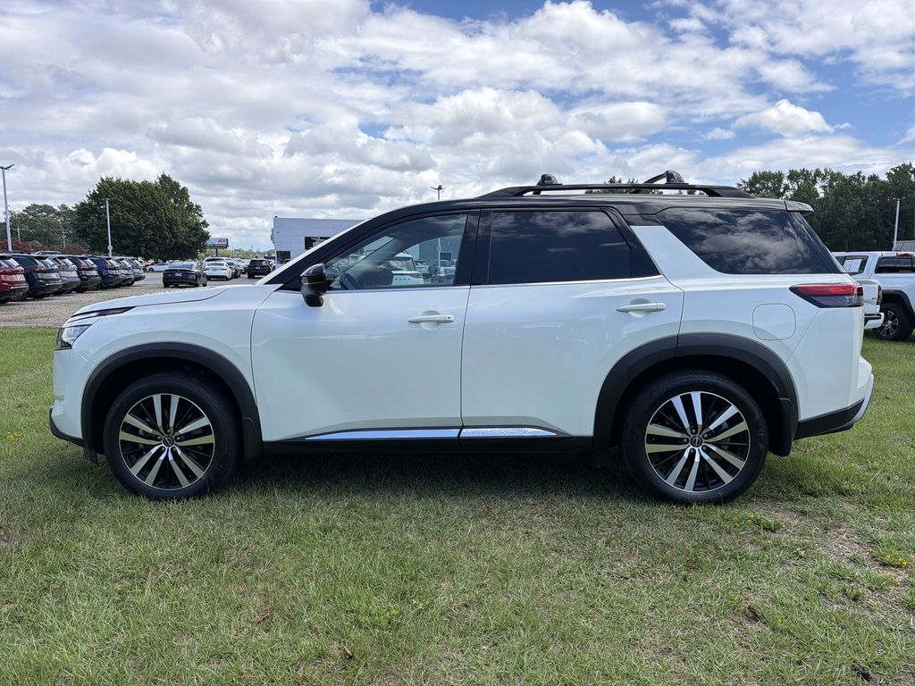 Used 2024 Nissan Pathfinder SUV